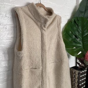 Prologue Sherpa Vest